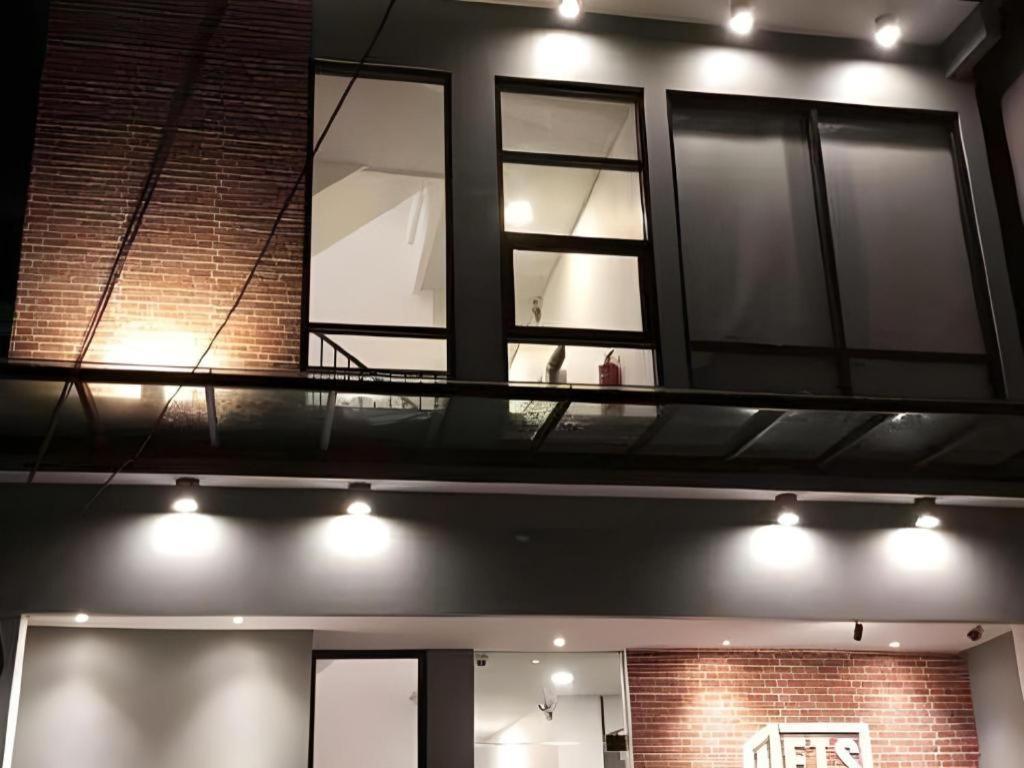 Weis Hotel Simpang Lima Semarang Exterior photo